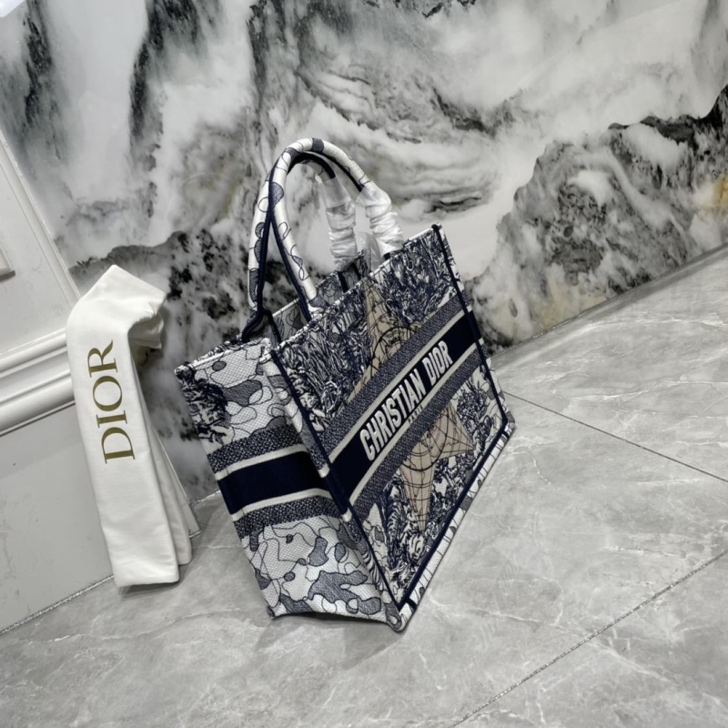 Dior Shopping Bags